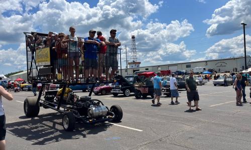 World's biggest supermarket trolley
