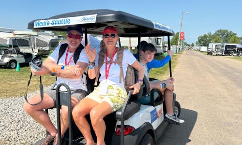 Stuart & Laura get a ride 2024 .jpg