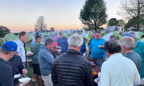 The busy camp braai