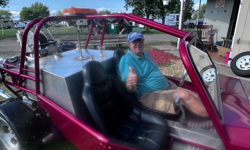 Frank tries out the smoke supply vehicle