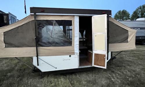 Oshkosh 2023 Setting Up 17.jpg