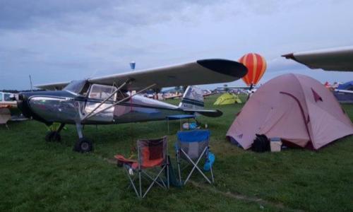 Camping under the wing in the classic parking
